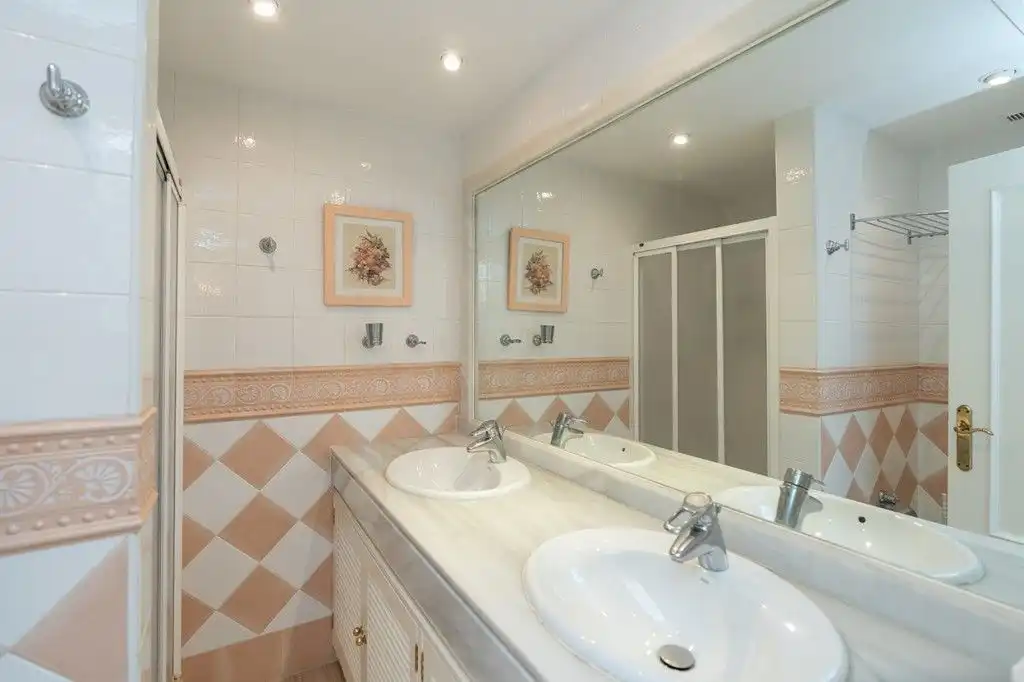 Apartament amb piscina en venda a Elviria - Cabopino, imagen 17