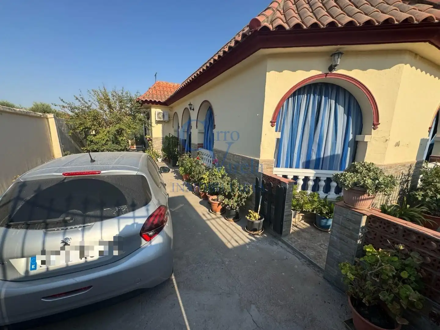 Exterior view of Country homes for sale in Dos Hermanas  with Air Conditioner, Heating and Private garden