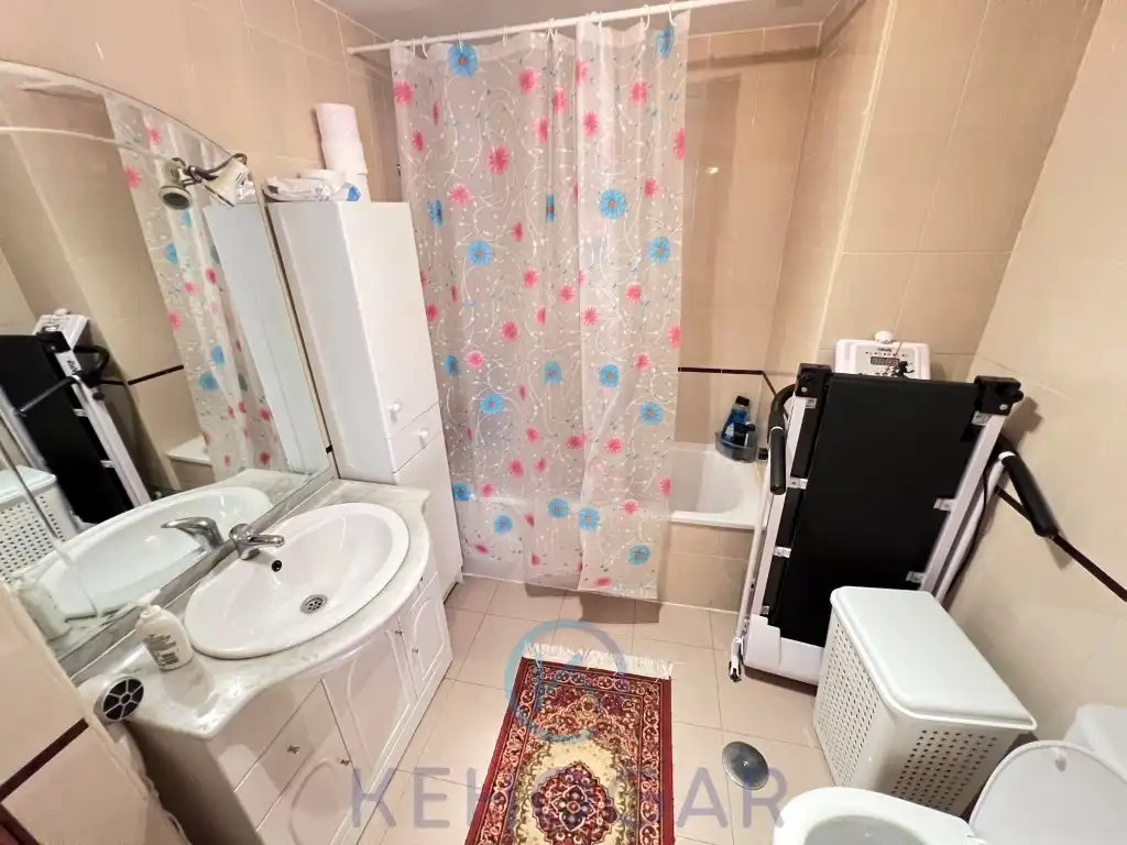 Bathroom of Flat for sale in Dos Hermanas