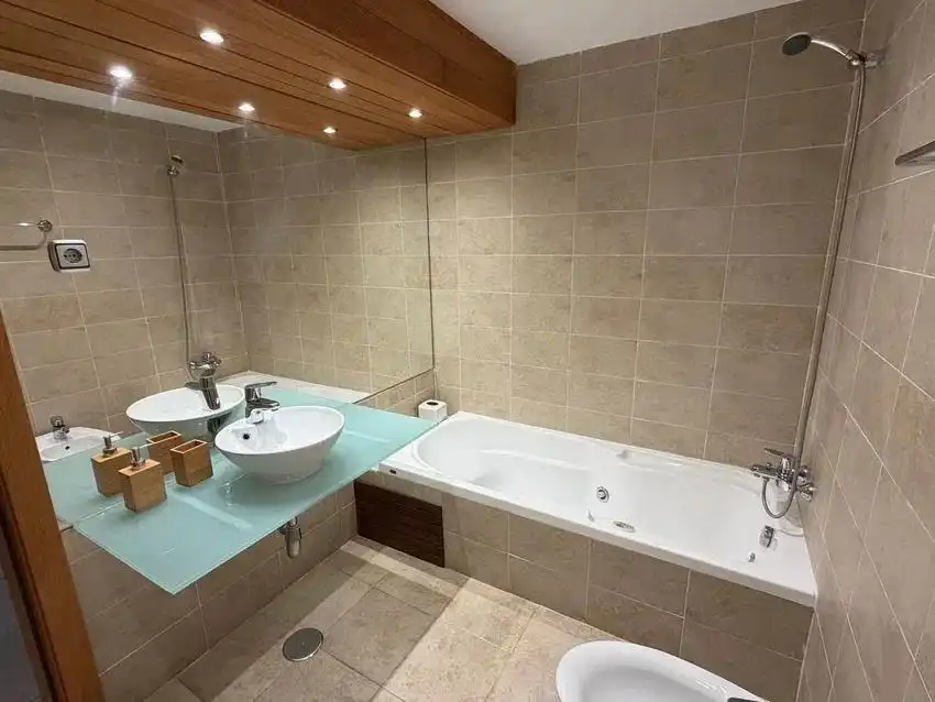 Bathroom of Attic for sale in Benalmádena  with Air Conditioner, Private garden and Terrace