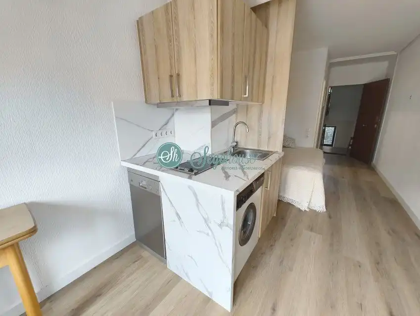 Cuina de Estudi en venda en Segovia amb Calefacció i Terrassa