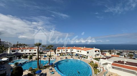 Foto 2 de Apartamento en venta en Playa de las Américas, Adeje