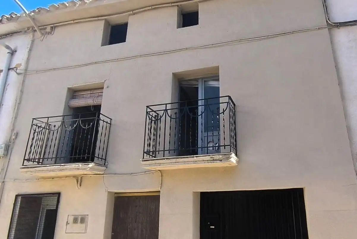 Vista exterior de Finca rústica en venda en El Villar de Arnedo amb Jardí privat, Terrassa i Traster