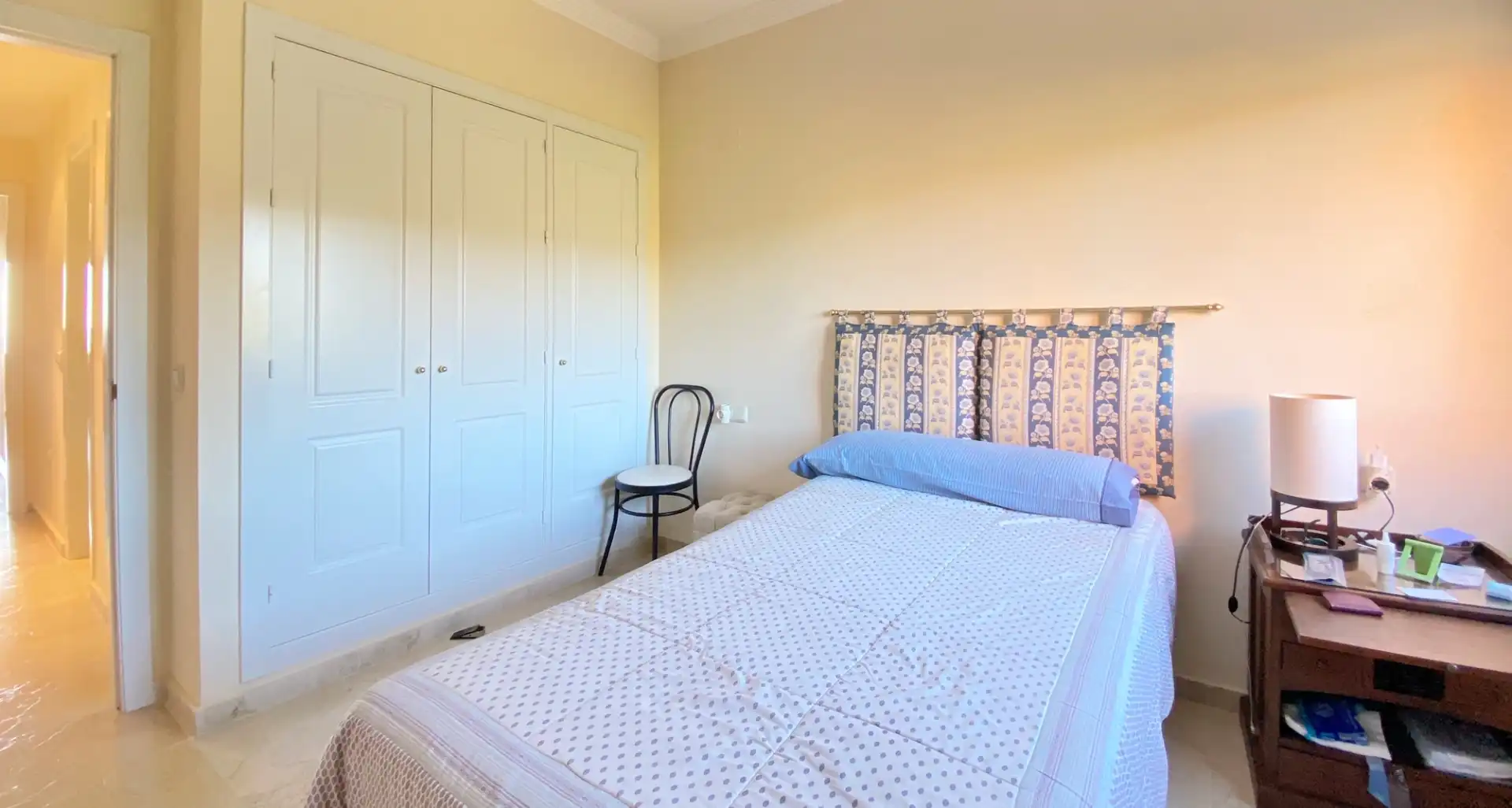 Habitación de Ático en venta en Marbella con Aire acondicionado, Terraza y Trastero