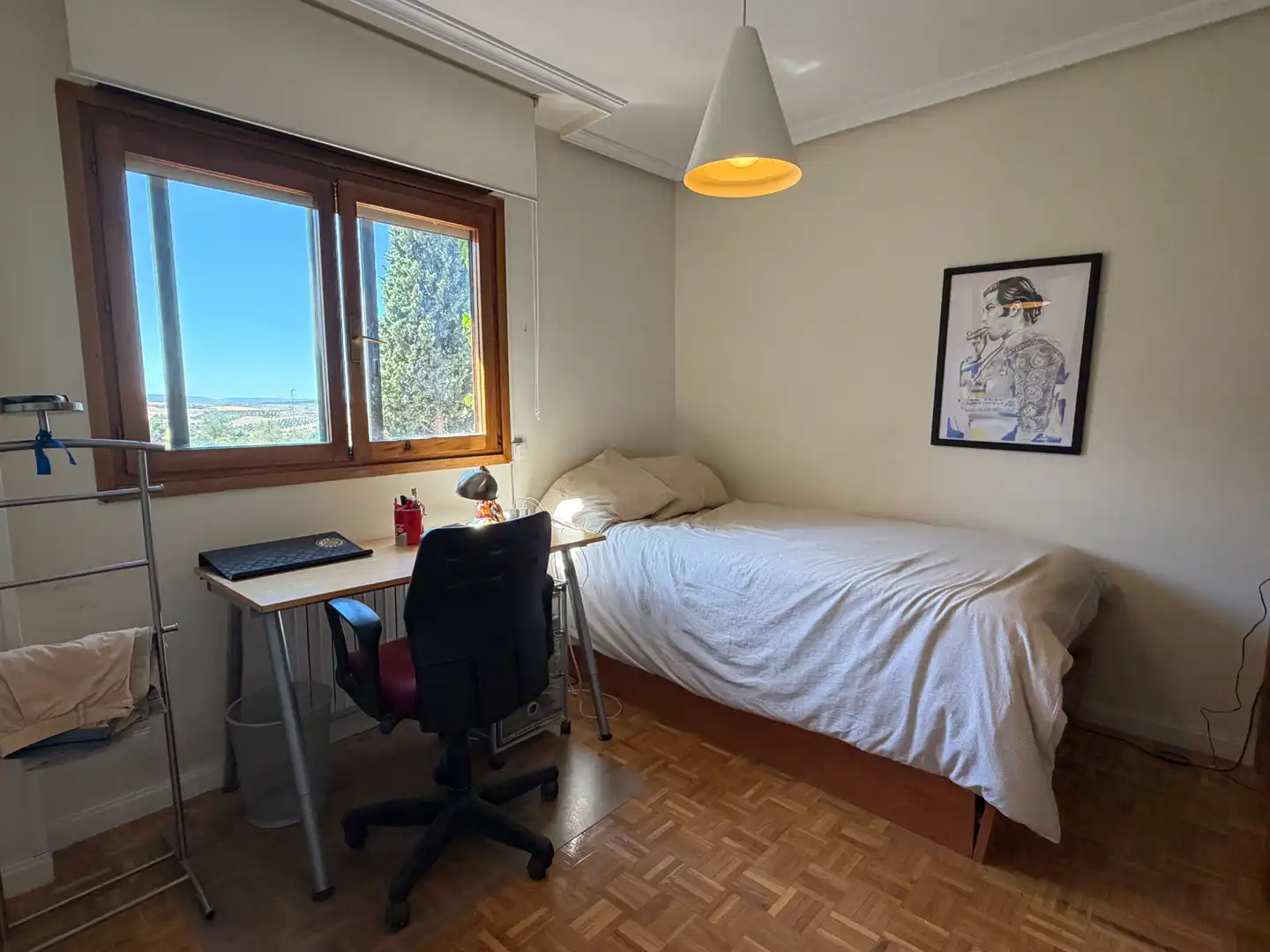 Habitación de Casa adosada en venta en Guadalajara con Calefacción