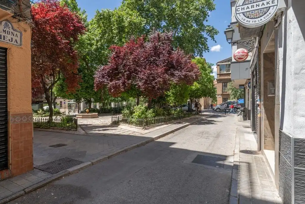Vista exterior de Piso en venta en Granada con Aire acondicionado, Calefacción y Terraza
