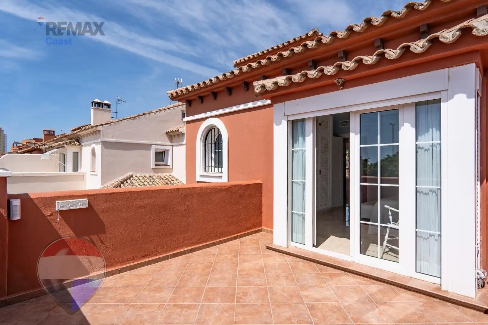 Terrasse von Einfamilien-Reihenhaus zum Verkauf in Torremolinos mit Klimaanlage, Heizung und Terrasse