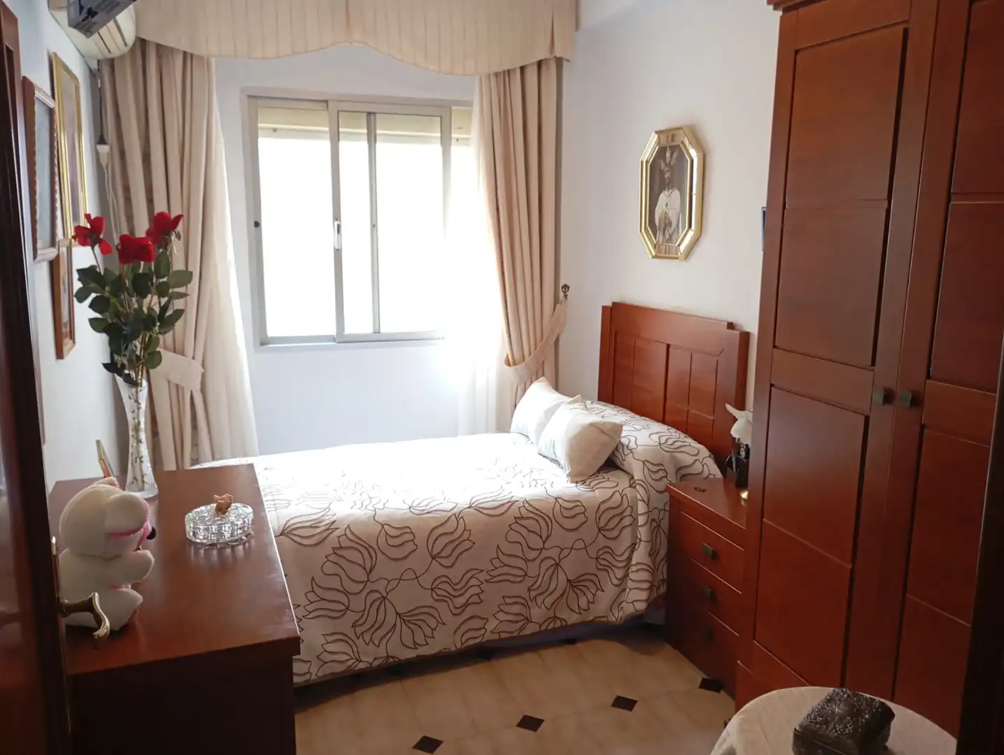 Bedroom of Flat for sale in Málaga  with Air Conditioner, Terrace and Furnished