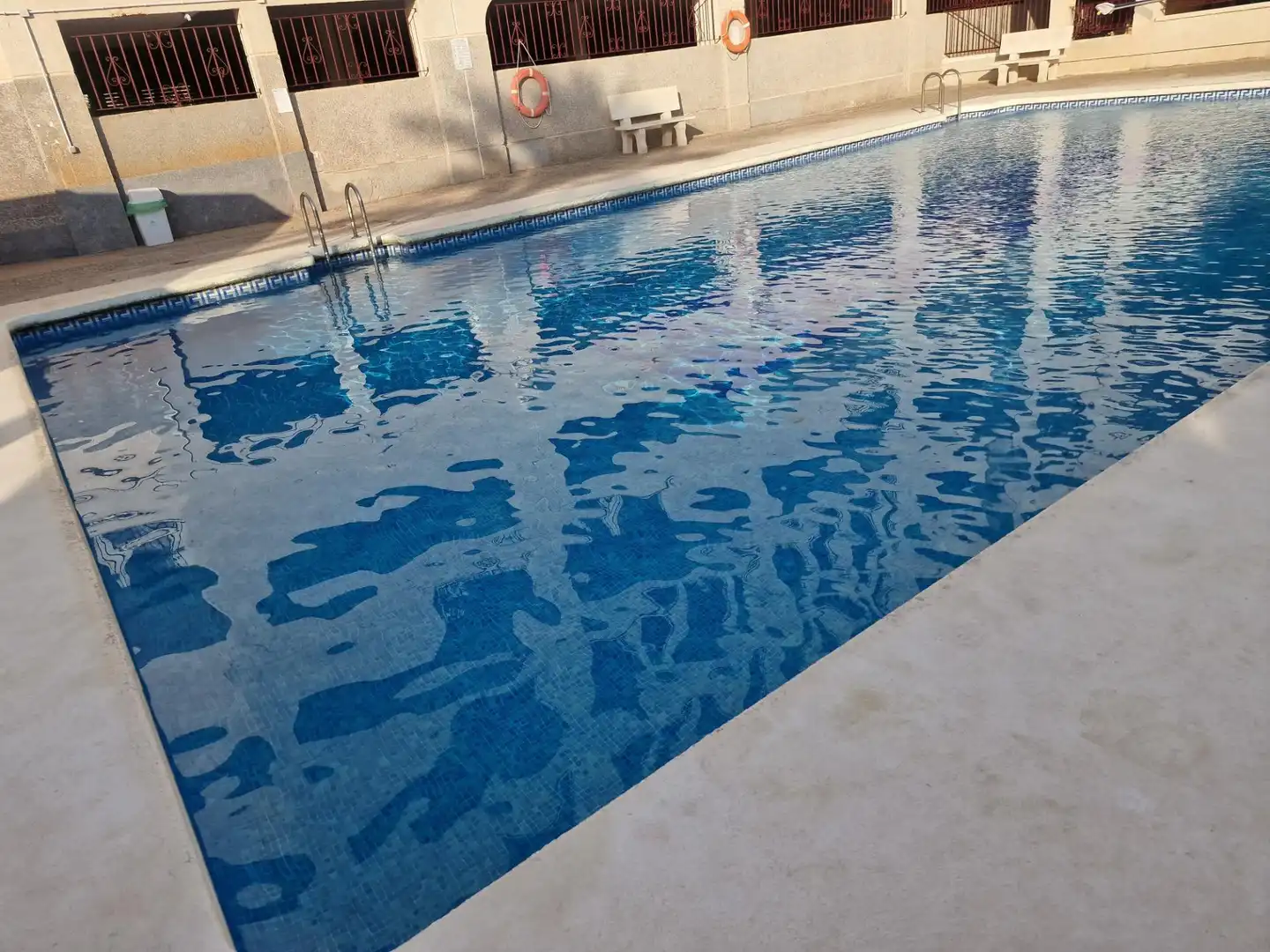Apartament amb piscina en venda a Avenida LA MARINA, imagen 31