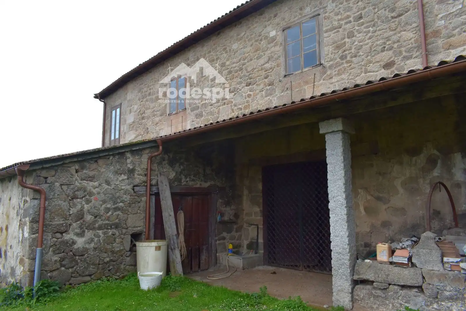 Exterior view of Buildings for sale in Pantón