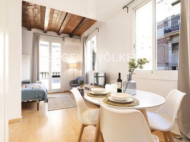 Loft amb balcó de lloguer a Ciutat Vella