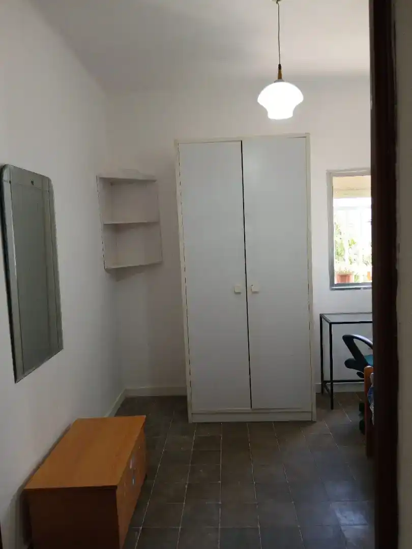 Bedroom of Flat for rent in  Sevilla Capital  with Air Conditioner