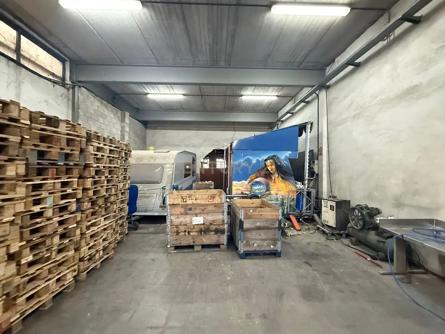Industrial building with lift for sale in Zona Industrial, imagen 32