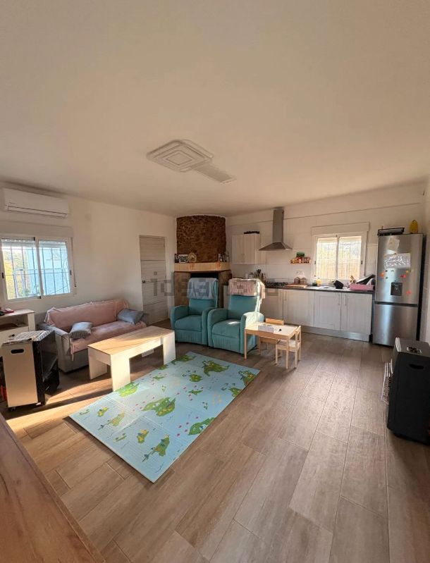 Sala d'estar de Finca rústica en venda en Vilamarxant amb Aire condicionat, Jardí privat i Terrassa