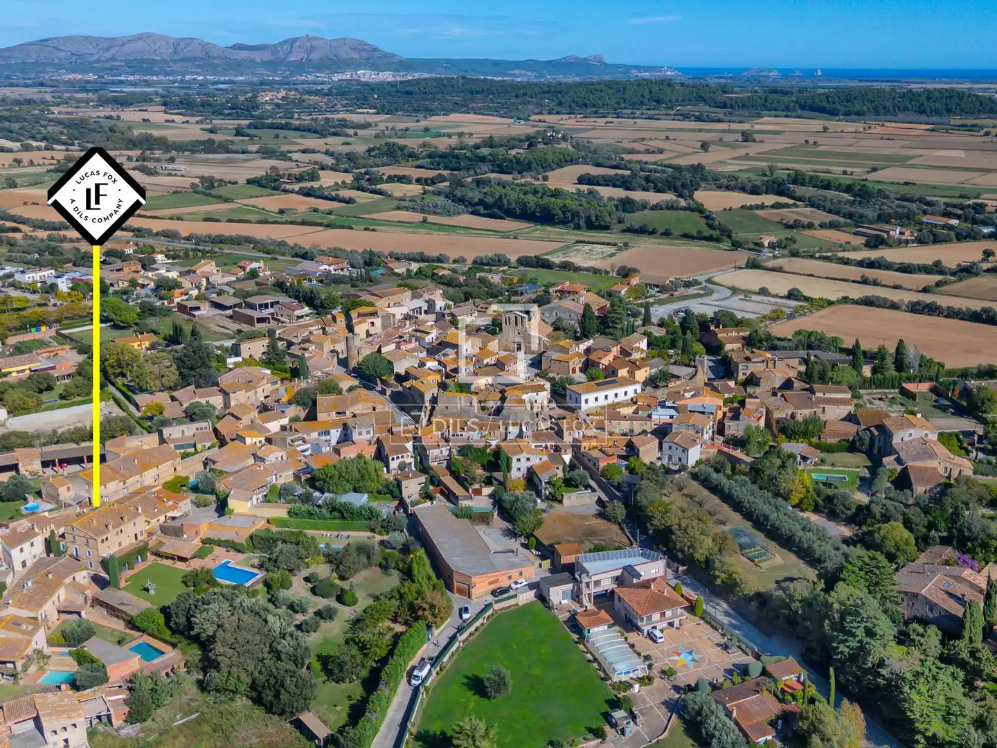 Vista exterior de Casa o xalet en venda en Ullastret amb Aire condicionat, Calefacció i Jardí privat