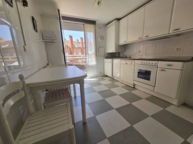 Dúplex en Venta en Miguel de Cervantes en Villamediana de Iregua
