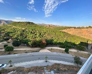 Vista exterior de Casa o xalet en venda en Vélez-Málaga amb Piscina comunitària