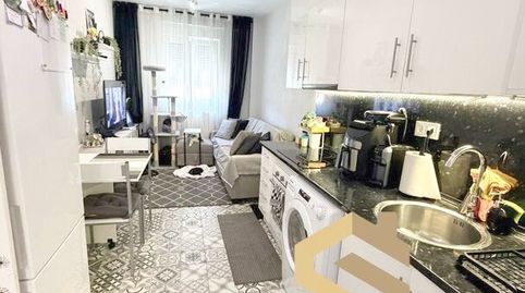 Foto 4 de Piso en venta en Ondarroa Kalea, Txurdinaga, Bilbao