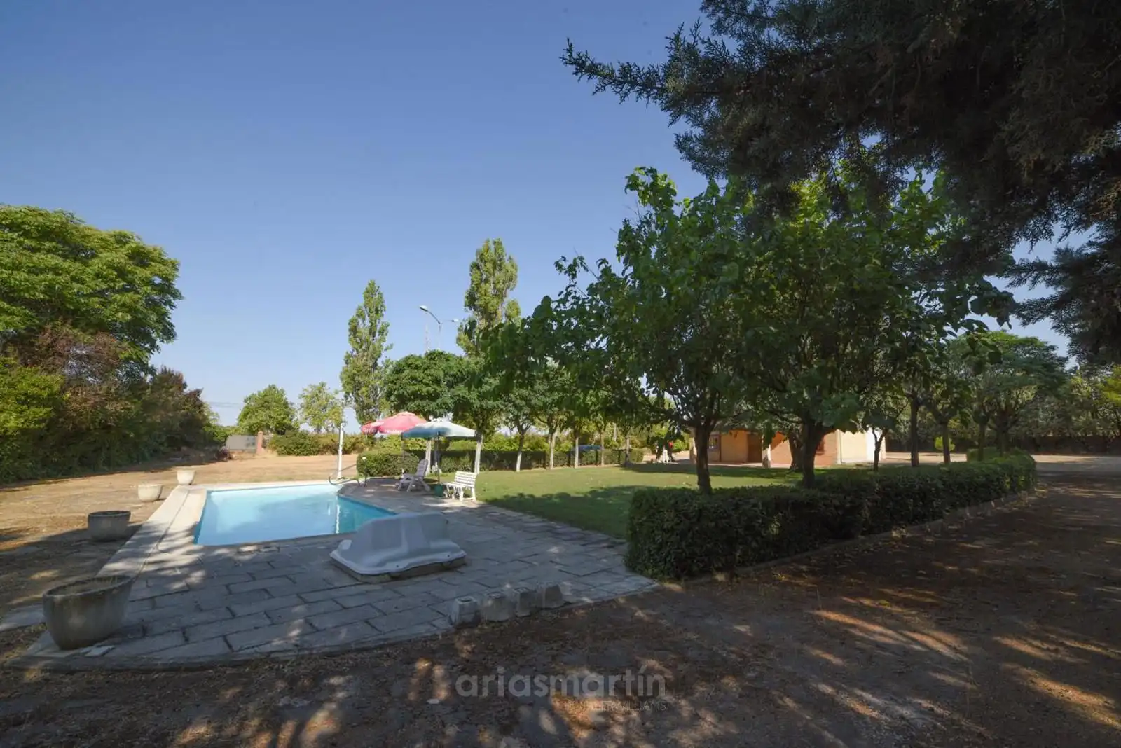 Piscina de Casa o xalet en venda en Salamanca amb Jardí privat, Terrassa i Piscina