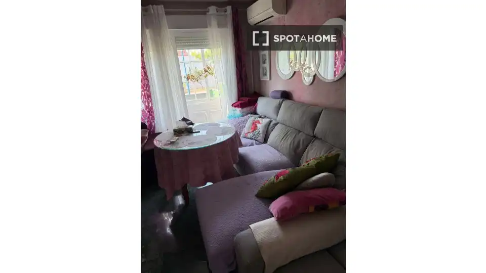 Bedroom of Flat for share in Leganés  with Air Conditioner, Heating and Furnished