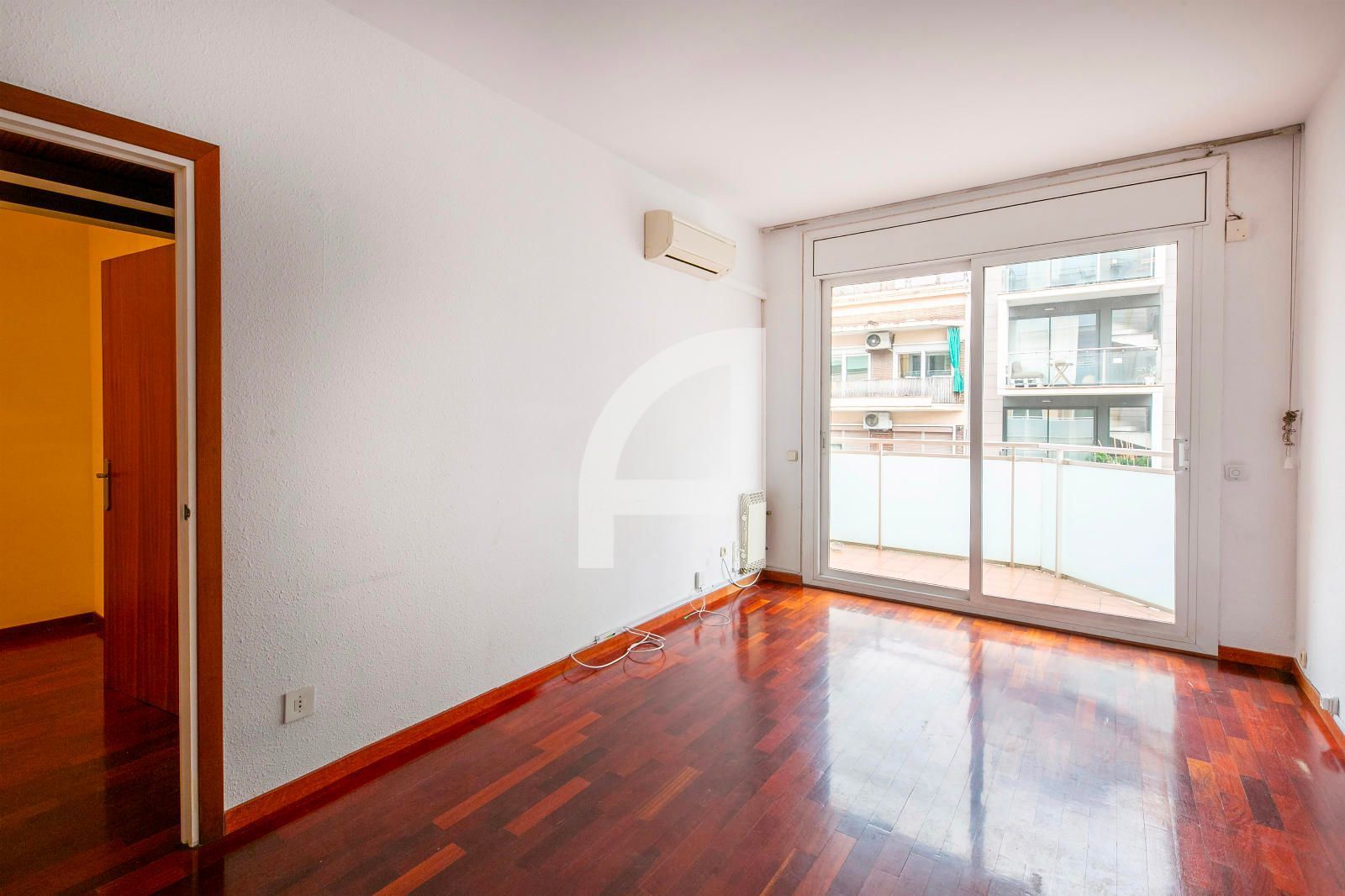 Bedroom of Flat for sale in  Barcelona Capital  with Air Conditioner, Heating and Parquet flooring
