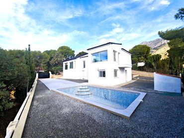 Detached house with balcony for sale in Altea la Vella