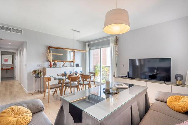 Piso en Venta en Avenida Circunvalación, 23 en Carretera de Granada - La Alcazaba