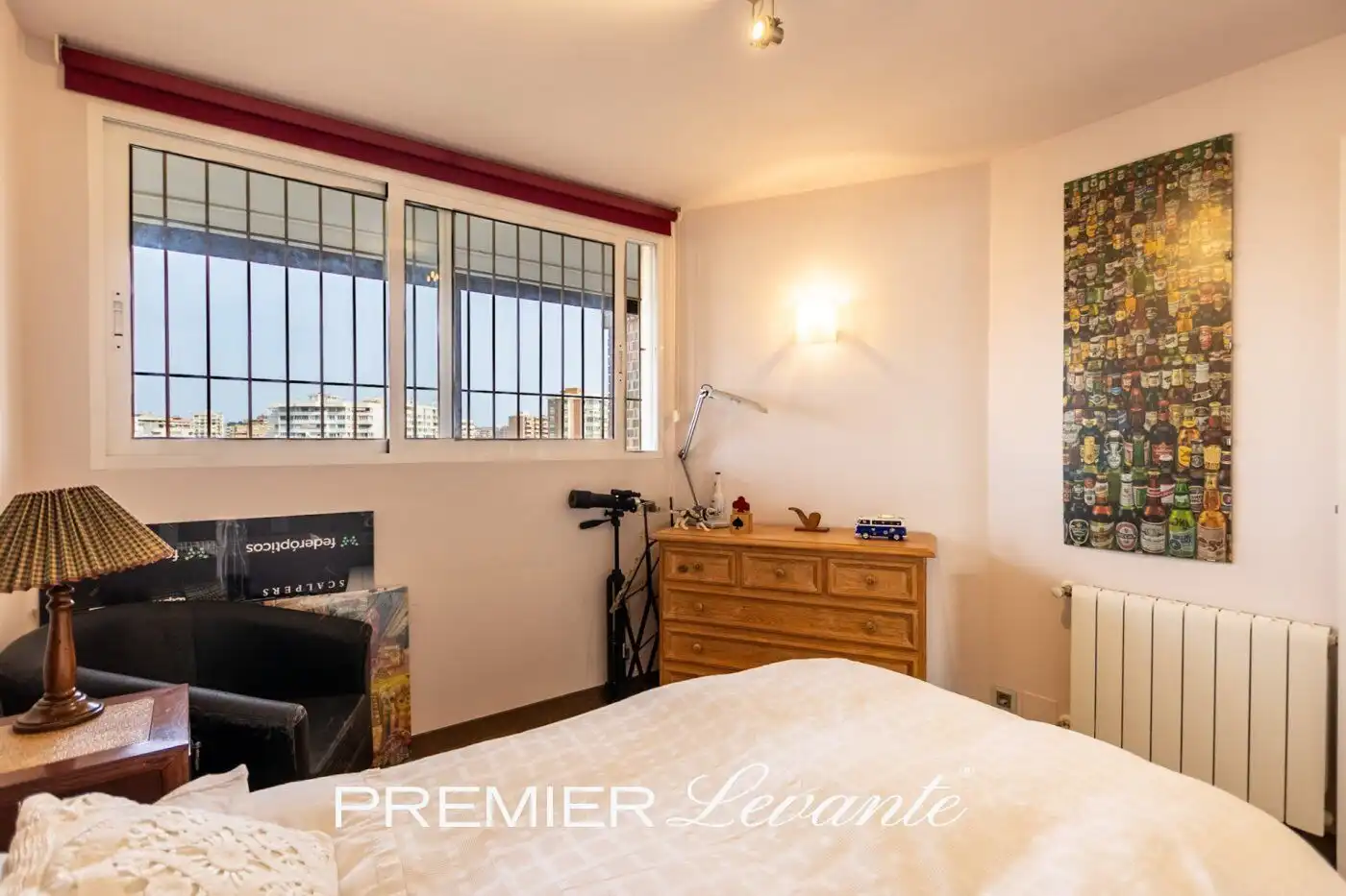 Habitación de Piso en venta en Alicante / Alacant con Aire acondicionado, Calefacción y Jardín privado