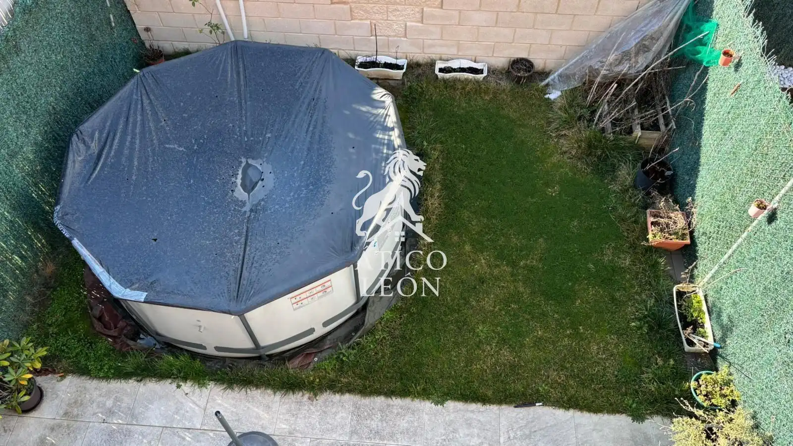 Jardín de Casa adosada en venta en San Andrés del Rabanedo con Calefacción, Jardín privado y Parquet