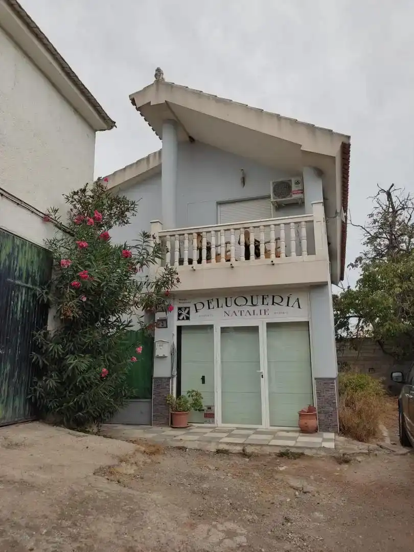 Vista exterior de Casa o chalet en venta en Dúrcal con Aire acondicionado, Piscina y Balcón