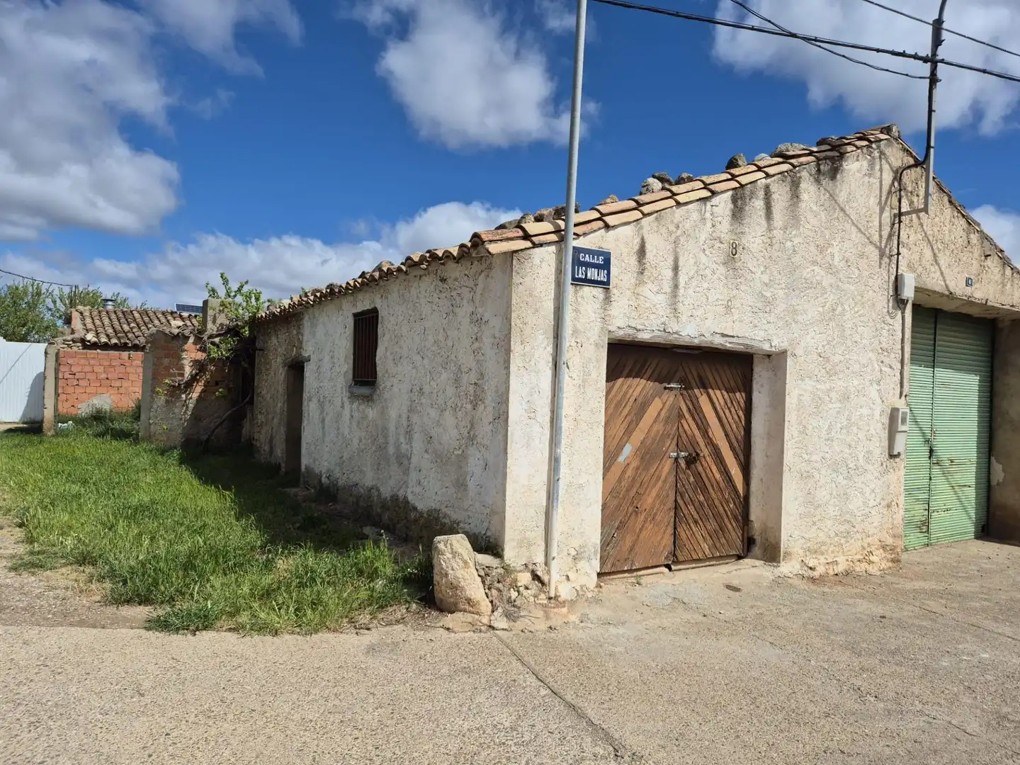Vista exterior de Garatge en venda en Villanueva de Huerva
