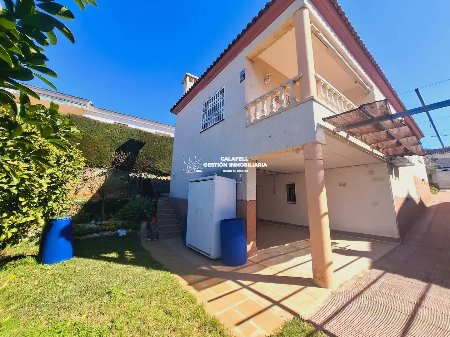 Detached house for sale in Santa Maria de Montserrat
