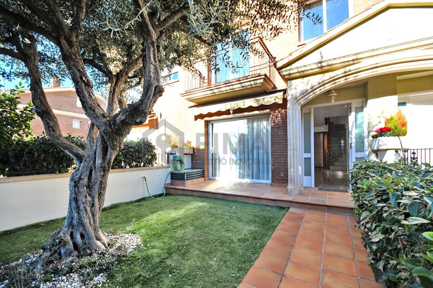Single-family semi-detached for sale in La Xinesca