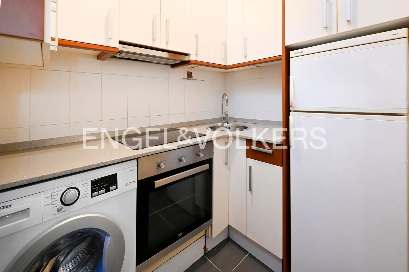 Küche von Maisonette zur Miete in Santander mit Heizung, Privatgarten und Parkett