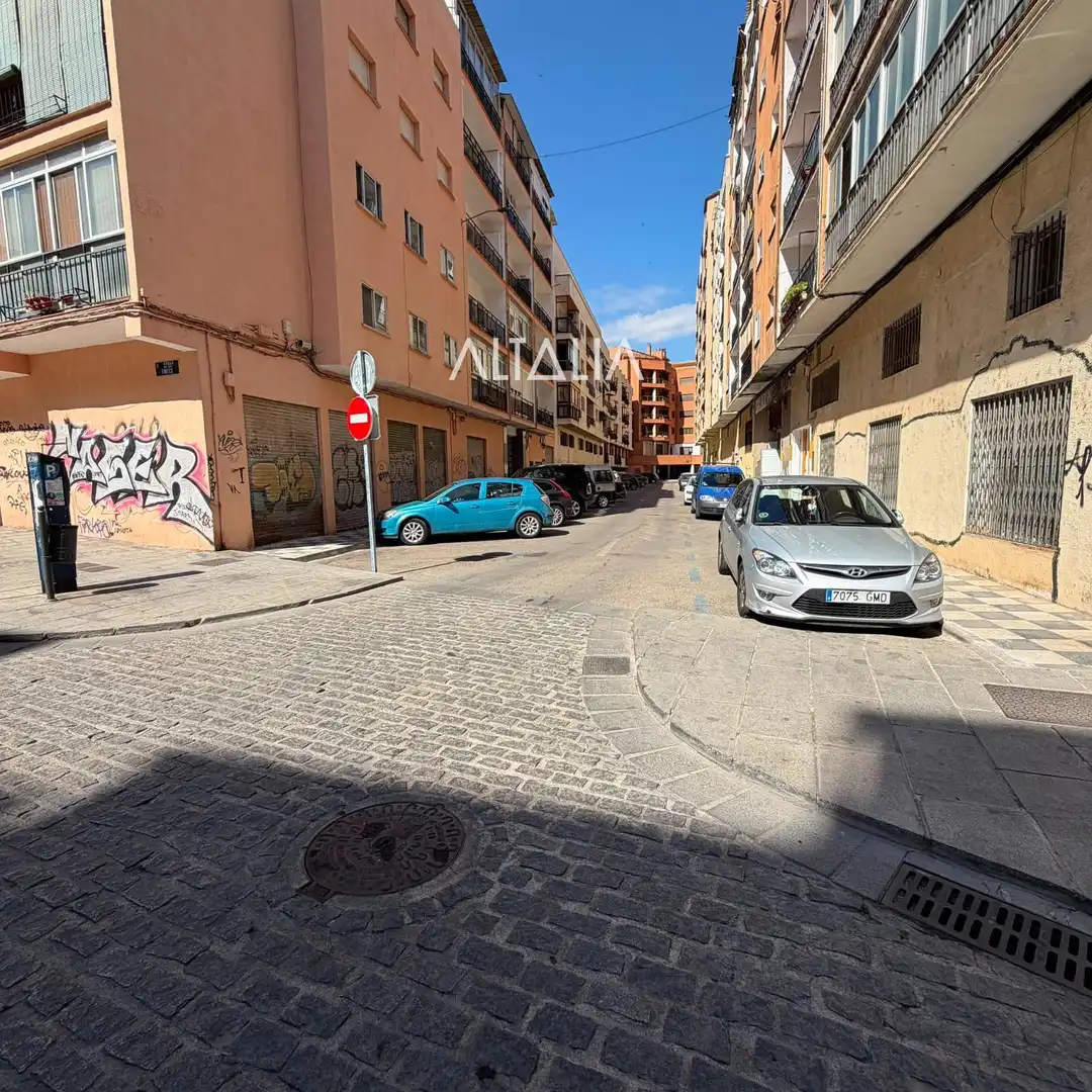 Vista exterior de Local de lloguer en Cuenca