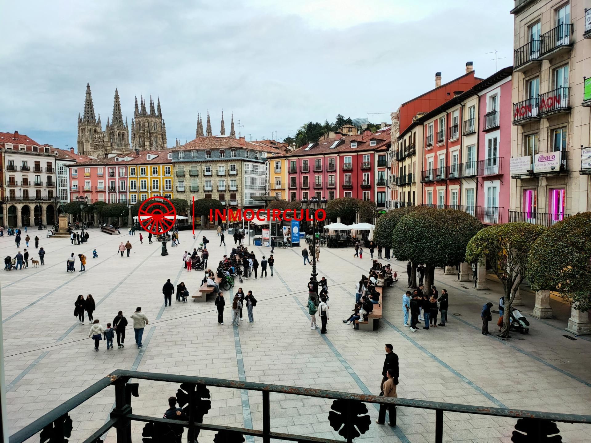 Office to rent in Casco Antiguo