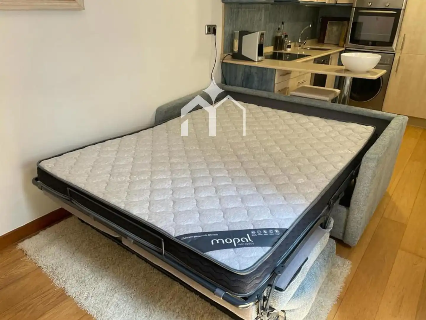 Bedroom of Flat for rent in Vigo   with Heating, Furnished and Oven