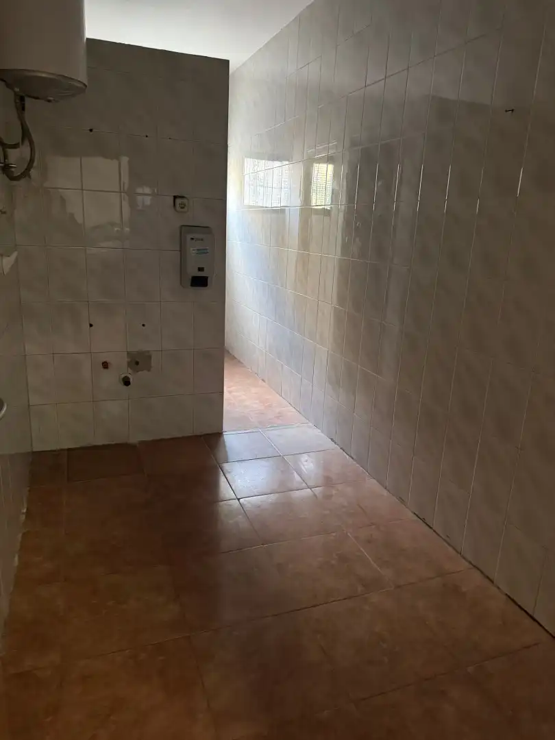 Badezimmer von Fabrikhallen zum Verkauf in Fuenlabrada