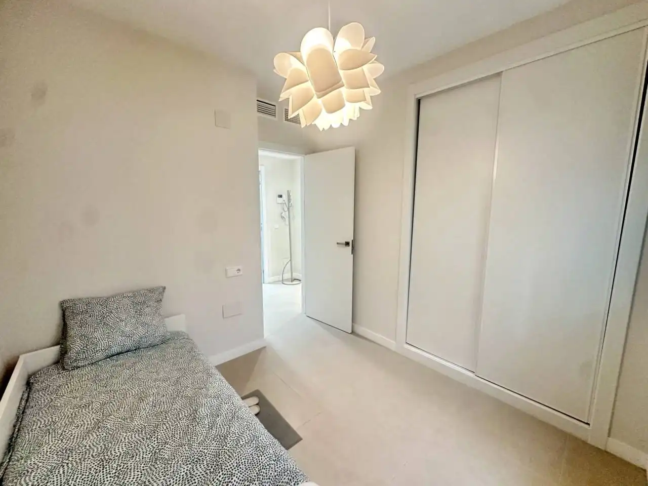 Penthouse with terrace for sale in Calle italia, imagen 15