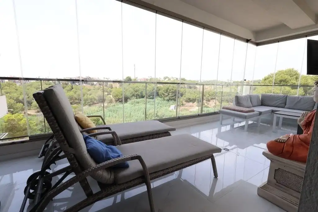 Apartamento con piscina en venta en Orihuela Costa, imagen 3