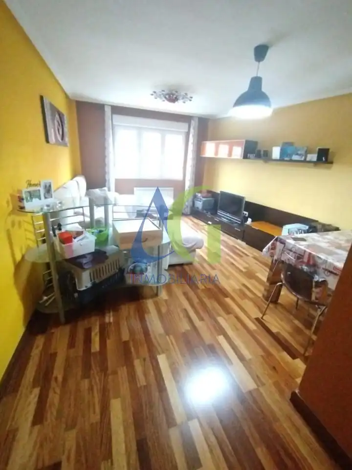 Sala de estar de Apartamento en venta en Villaquilambre con Calefacción, Parquet y Trastero