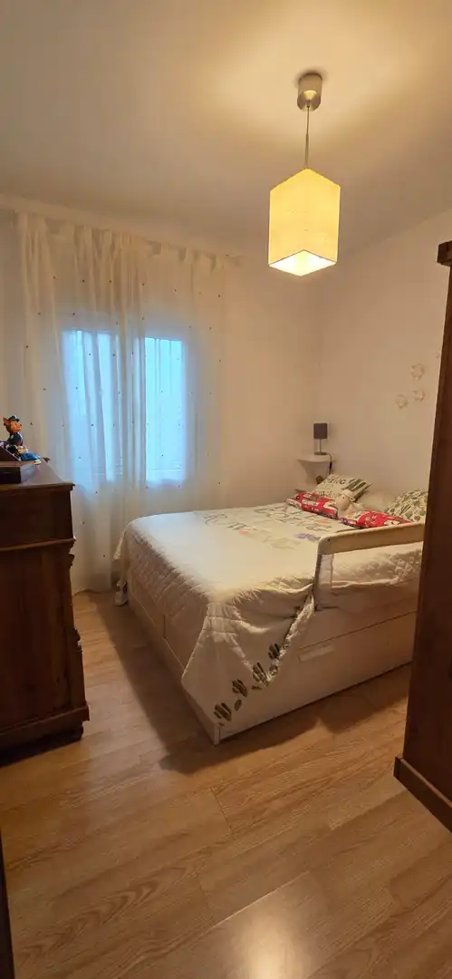 Dormitori de Pis en venda en Úbeda amb Aire condicionat, Calefacció i Moblat