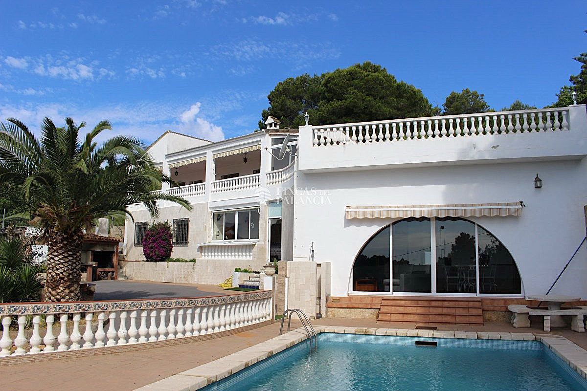 Exterior view of House or chalet for sale in Quart de les Valls  with Terrace, Storage room and Swimming Pool