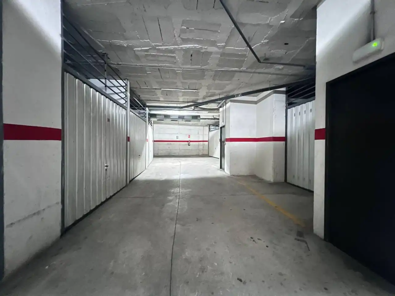 Parkplatz zum Verkauf in Domeny, imagen 4