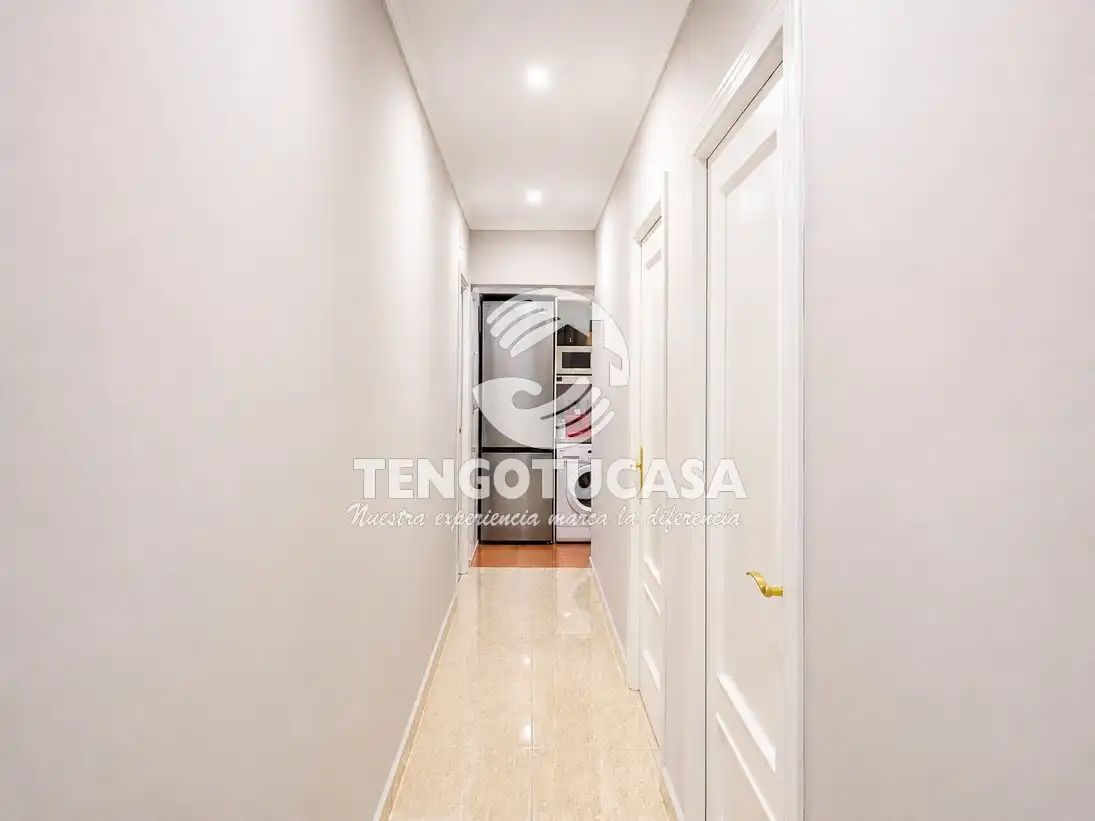 Piso en venta en Madrid con Aire acondicionado, Calefacción y Amueblado