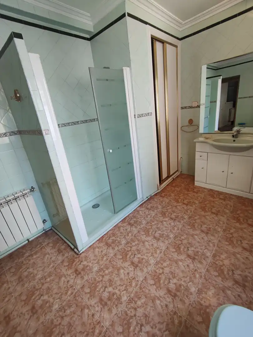Baño de Finca rústica en venta en Villarramiel con Calefacción, Terraza y Trastero