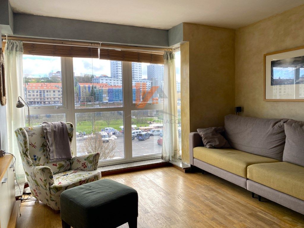 Sala de estar de Piso en venta en Santiago de Compostela  con Horno