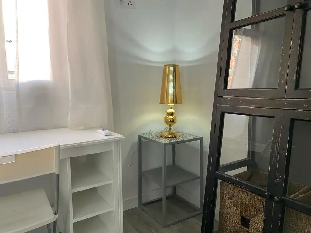 Flat for rent in Madrid  with Heating, Furnished and Oven