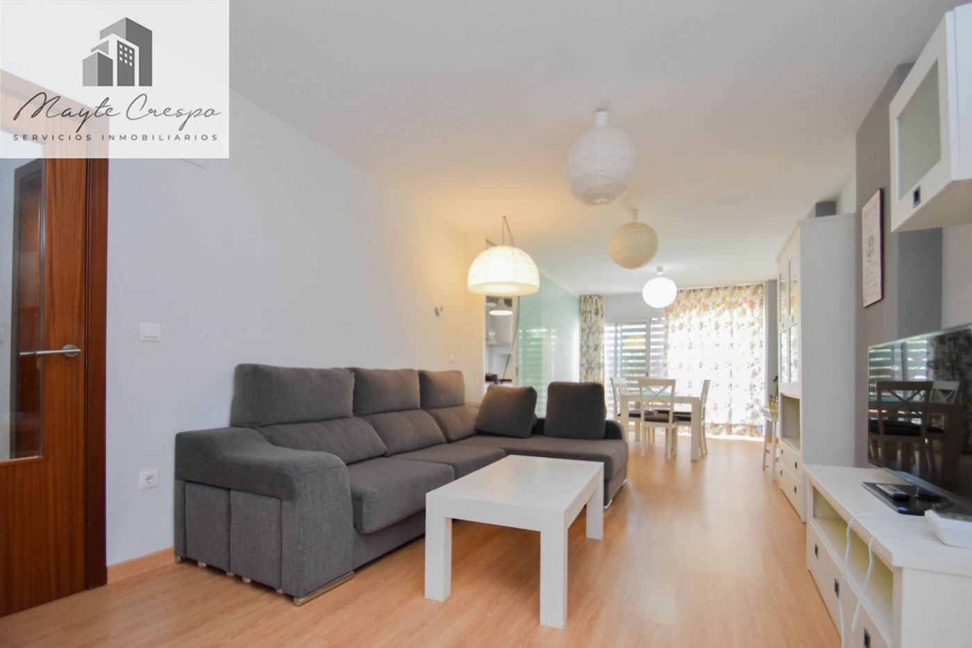 Sala d'estar de Dúplex en venda en  Granada Capital amb Calefacció, Jardí privat i Terrassa
