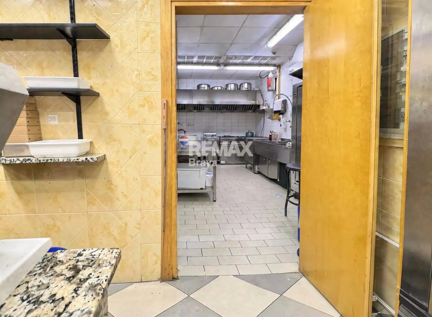 Cuina de Local en venda en Flaçà, Girona